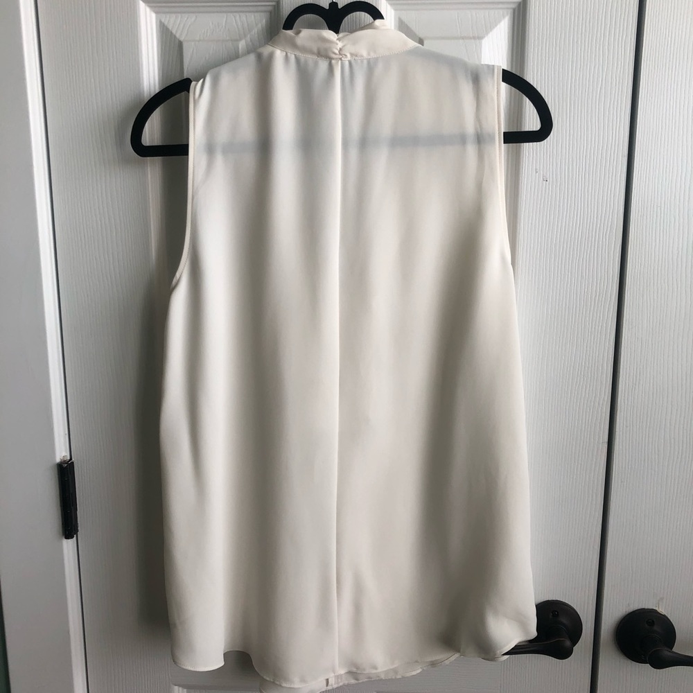 Ann Taylor Cream Tie-Neck Blouse | Size M | Sleeveless & Chic - Picture 8 of 15
